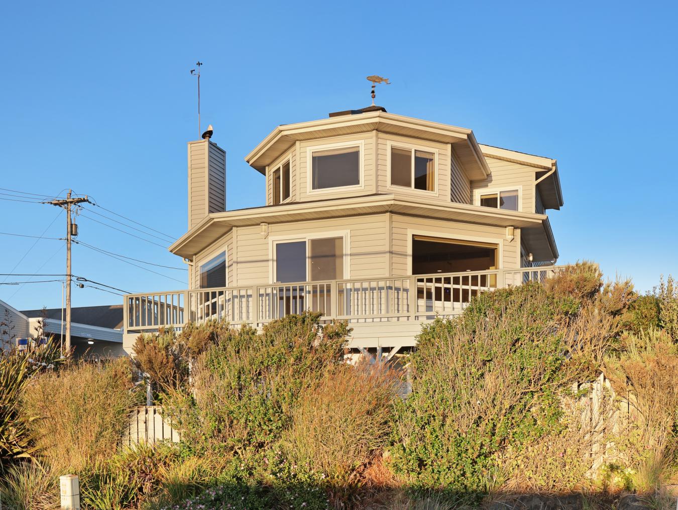 839 SW 2nd Street, Newport, Oregon, 97365, United States, 3 Bedrooms Bedrooms, ,4 BathroomsBathrooms,Residential,For Sale,839 SW 2nd Street,1339411