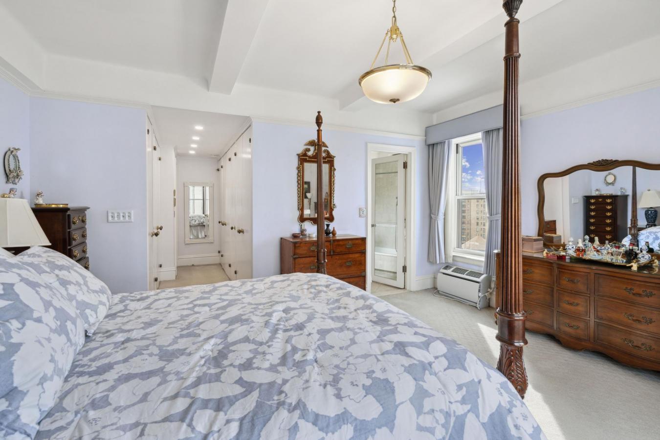 515 W End Avenue, New York, New York, 10024, United States, 3 Bedrooms Bedrooms, ,2 BathroomsBathrooms,Residential,For Sale,515 W End Avenue,1341621