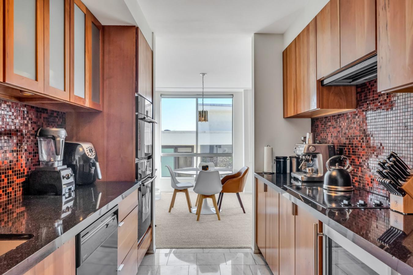 927 N KINGS ROAD UNIT, WEST HOLLYWOOD, California, 90069, United States, 1 Bedroom Bedrooms, ,1 BathroomBathrooms,Residential,For Sale,927 N KINGS ROAD UNIT,1341611