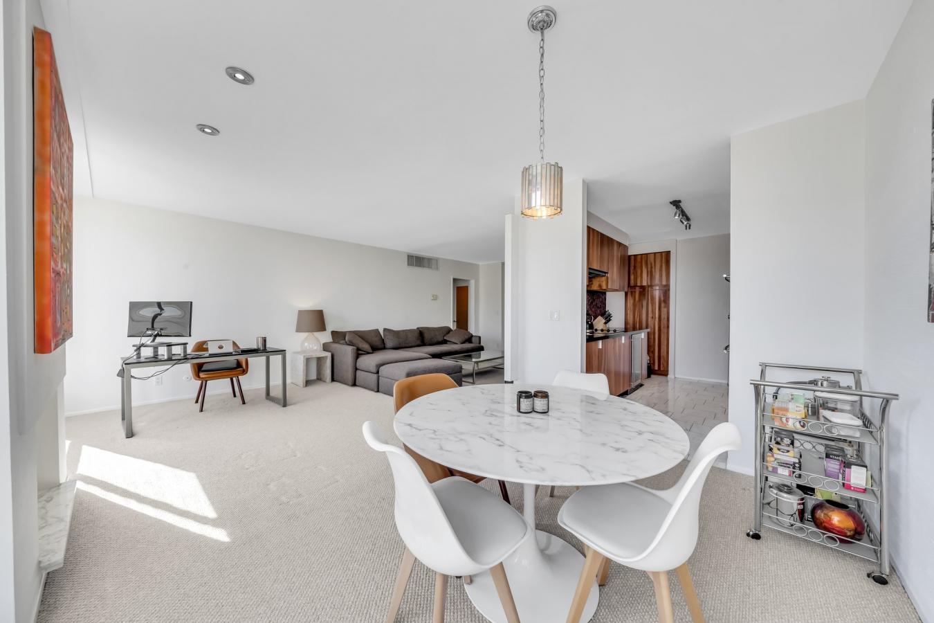 927 N KINGS ROAD UNIT, WEST HOLLYWOOD, California, 90069, United States, 1 Bedroom Bedrooms, ,1 BathroomBathrooms,Residential,For Sale,927 N KINGS ROAD UNIT,1341611
