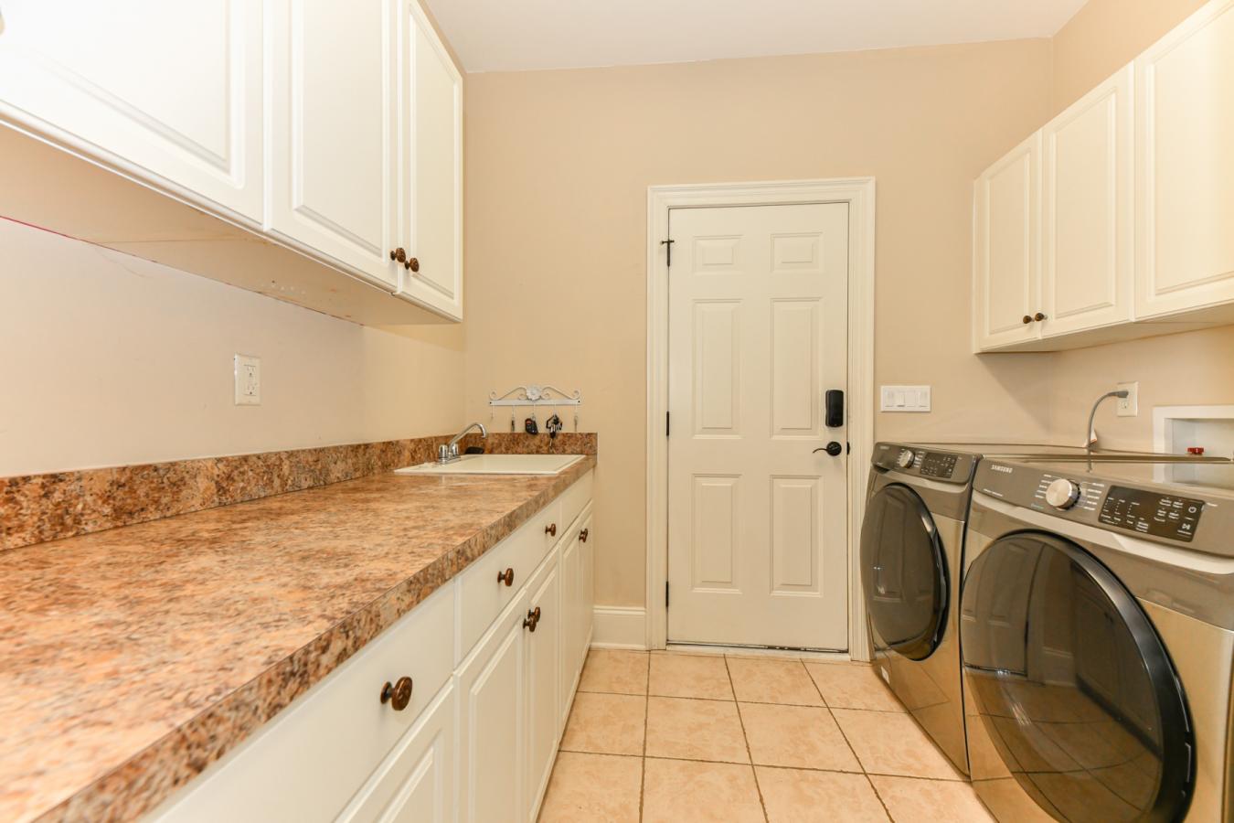 1413 Loch Lomond Drive, Summerfield, NC, 27358, United States, 4 Bedrooms Bedrooms, ,3 BathroomsBathrooms,Residential,For Sale,1413 Loch Lomond Drive,1348074