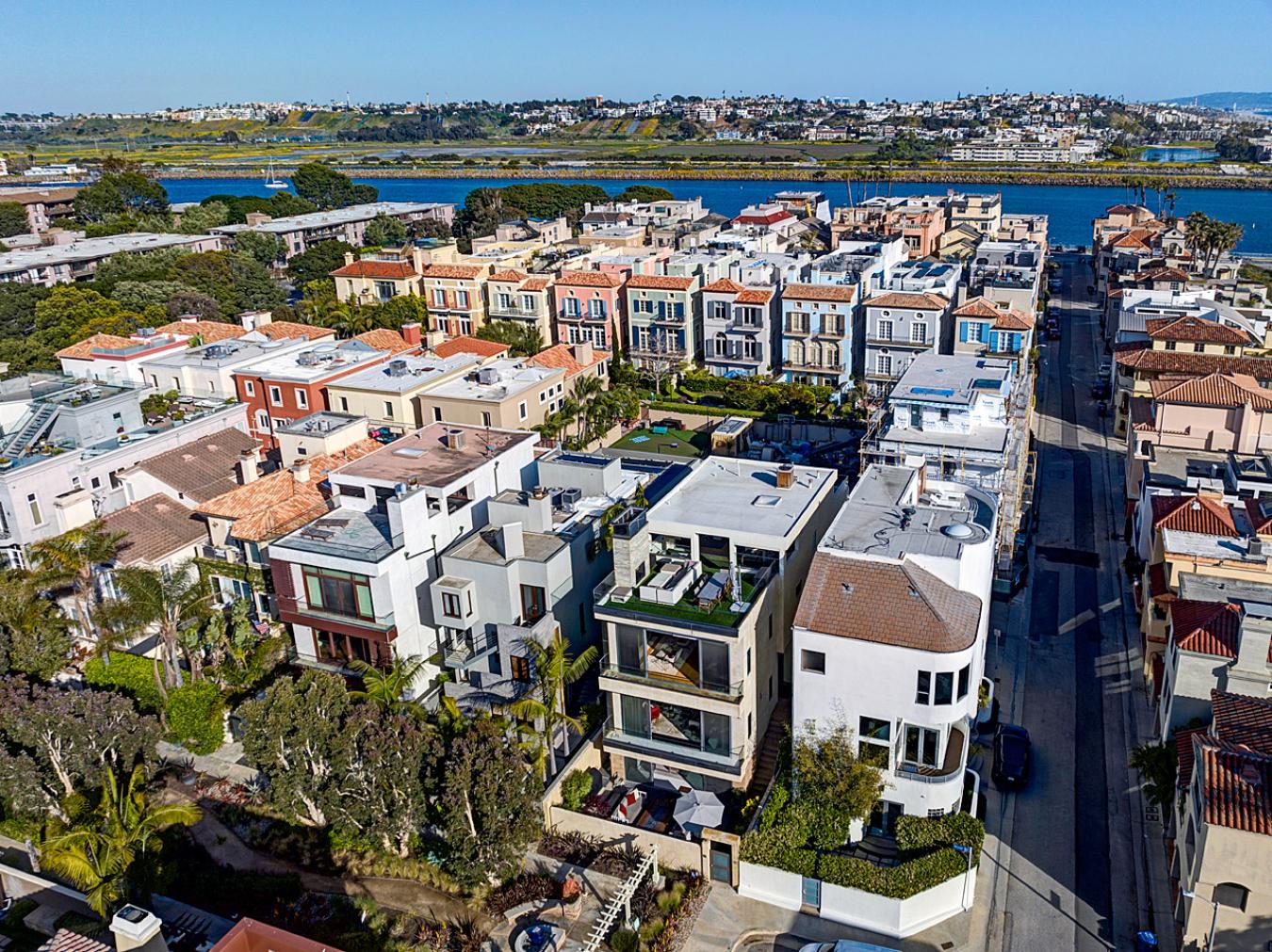118 Voyage Mall, Marina Del Rey, CA, 90292, United States, 4 Bedrooms Bedrooms, ,5 BathroomsBathrooms,Residential,For Sale,118 Voyage Mall,1363270