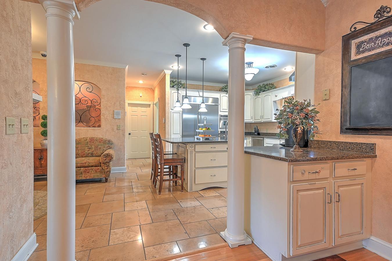 124 Cross Community Road, Bristol, TN, 37620-3526, United States, 6 Bedrooms Bedrooms, ,7 BathroomsBathrooms,Residential,For Sale,124 Cross Community Road,1363266