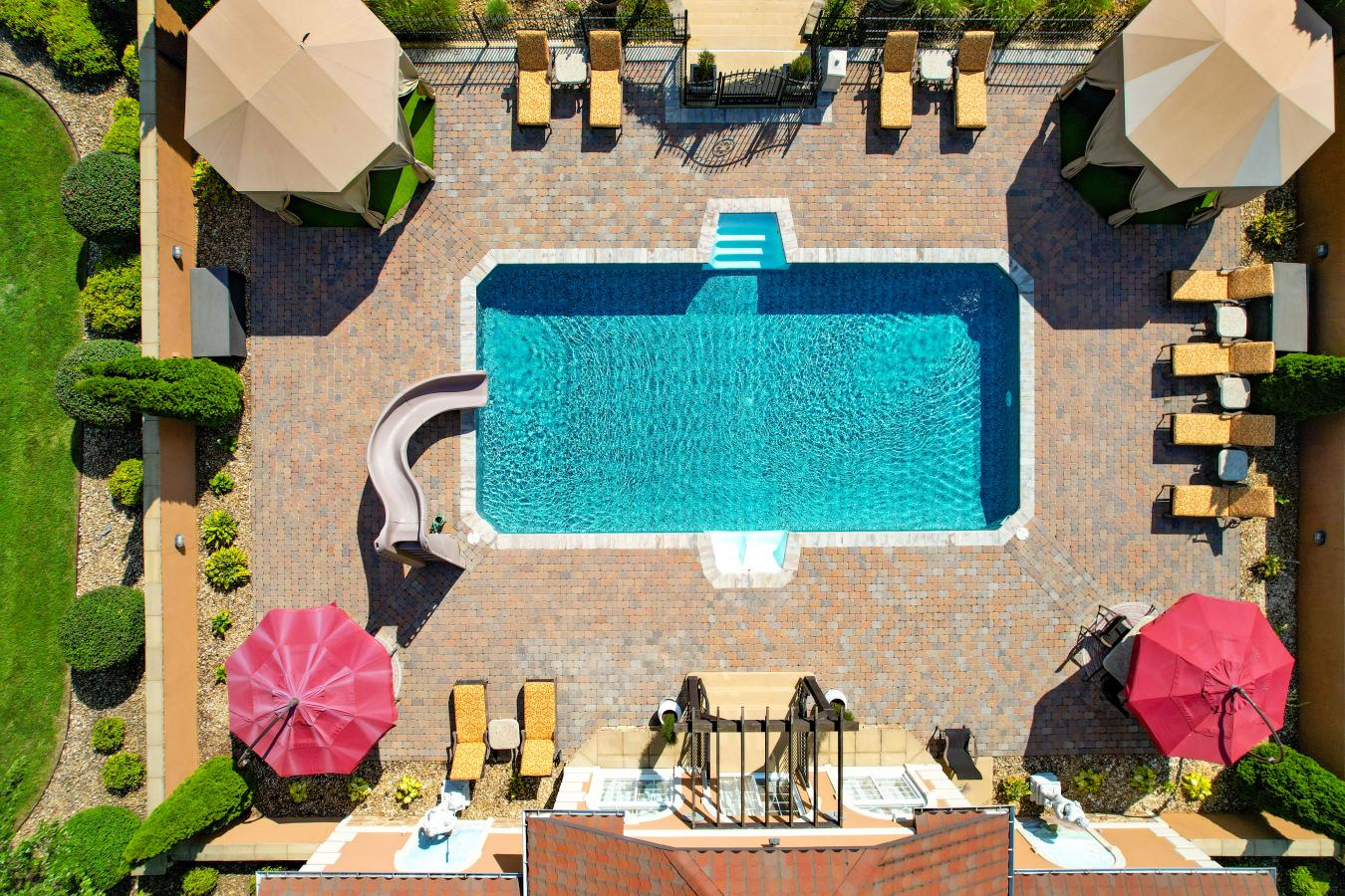 124 Cross Community Road, Bristol, TN, 37620-3526, United States, 6 Bedrooms Bedrooms, ,7 BathroomsBathrooms,Residential,For Sale,124 Cross Community Road,1363266