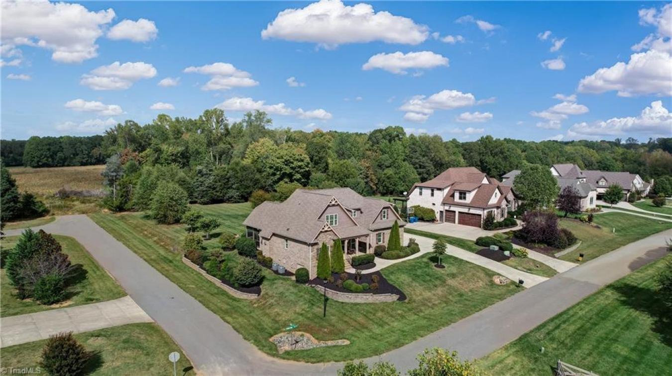 127 Cobblestone Walk Drive, Greensboro, NC, 27455, United States, 4 Bedrooms Bedrooms, ,3 BathroomsBathrooms,Residential,For Sale,127 Cobblestone Walk Drive,1363241