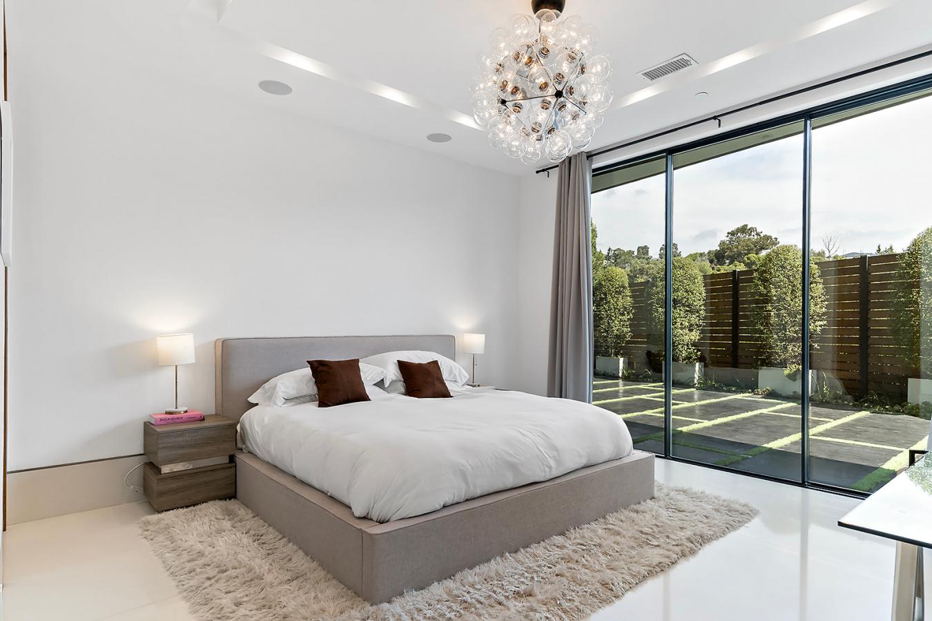 17335 Tramonto Drive, Pacific Palisades, CA, 90272, United States, 5 Bedrooms Bedrooms, ,6 BathroomsBathrooms,Residential,For Sale,17335 Tramonto Drive,1364111