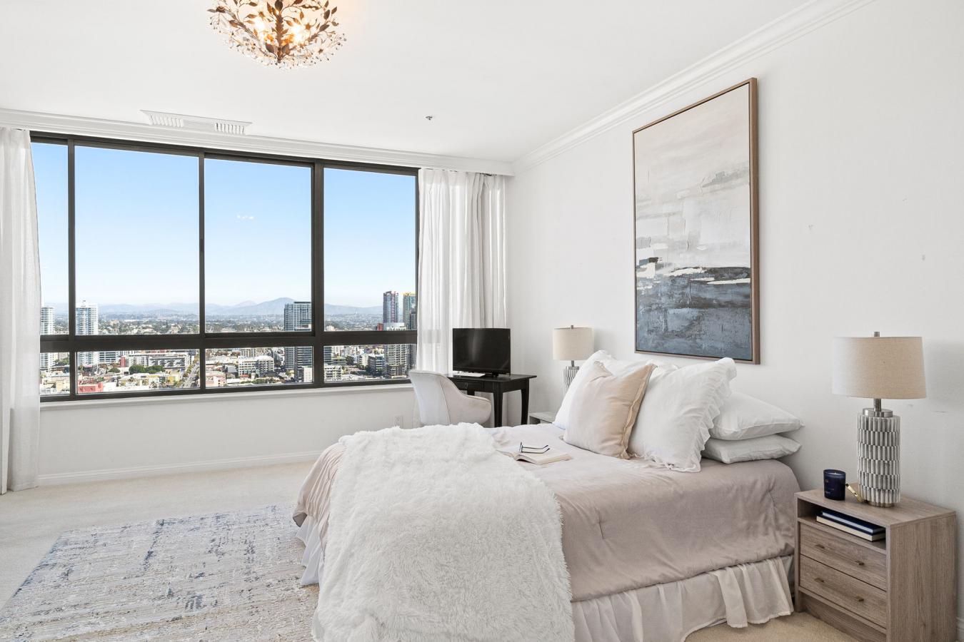 700 Front Street, San Diego, California, 92101, United States, 2 Bedrooms Bedrooms, ,2 BathroomsBathrooms,Residential,For Sale,700 Front Street,1372783