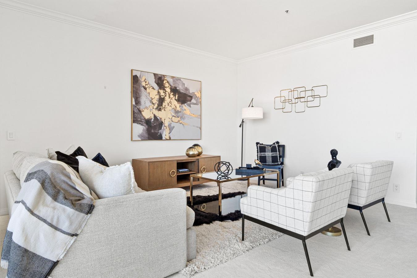 700 Front Street, San Diego, California, 92101, United States, 2 Bedrooms Bedrooms, ,2 BathroomsBathrooms,Residential,For Sale,700 Front Street,1372783