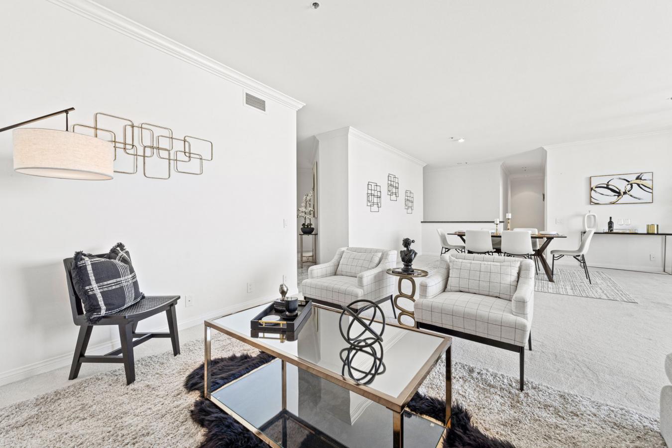 700 Front Street, San Diego, California, 92101, United States, 2 Bedrooms Bedrooms, ,2 BathroomsBathrooms,Residential,For Sale,700 Front Street,1372783