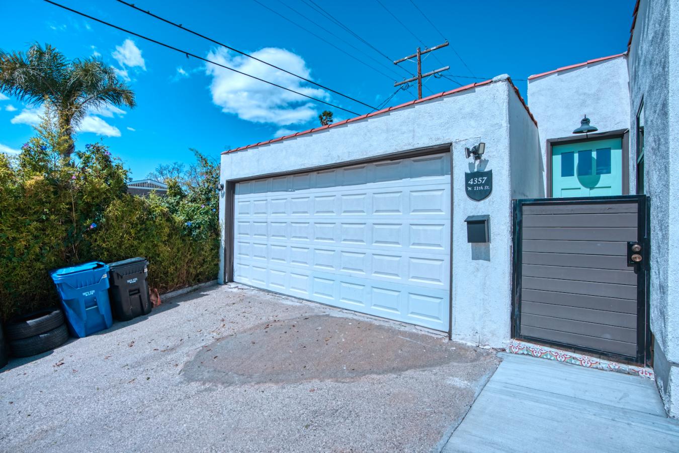 1097 S Plymouth Boulevard, Los Angeles, CA, 90019, United States, 4 Bedrooms Bedrooms, ,4 BathroomsBathrooms,Residential,For Sale,1097 S Plymouth Boulevard,1376481