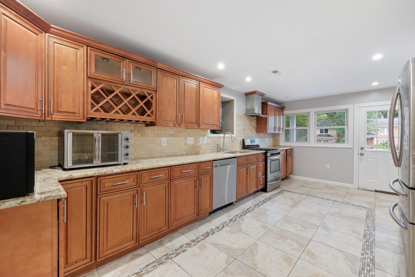6421 Woodville Drive, Falls Church, VA, 22044, United States, 6 Bedrooms Bedrooms, ,4 BathroomsBathrooms,Residential,For Sale,6421 Woodville Drive,1376478