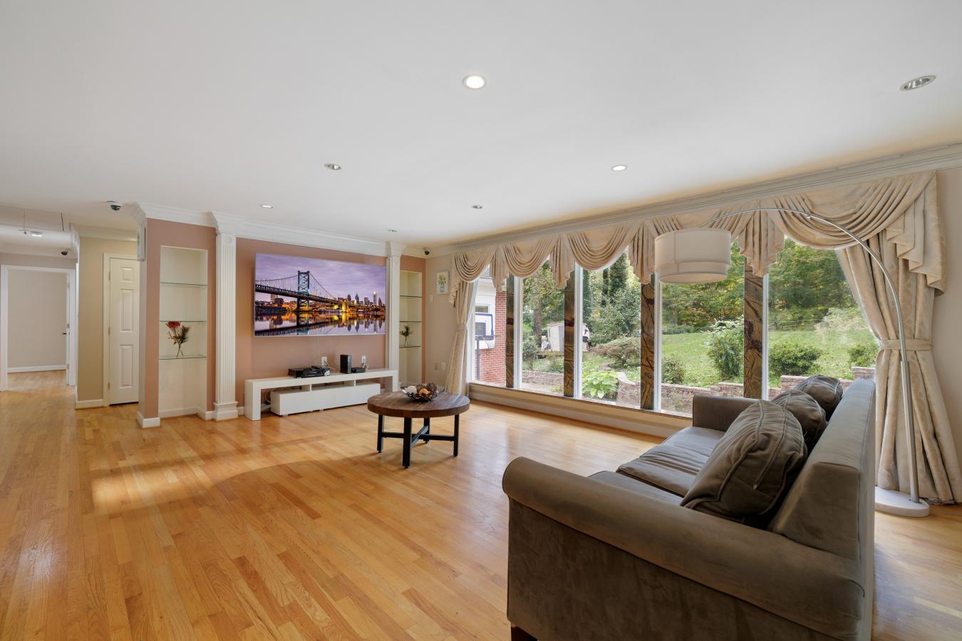 6421 Woodville Drive, Falls Church, VA, 22044, United States, 6 Bedrooms Bedrooms, ,4 BathroomsBathrooms,Residential,For Sale,6421 Woodville Drive,1376478