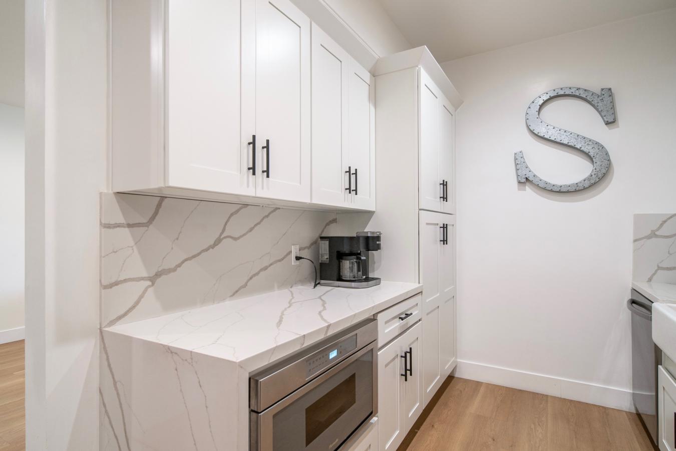 306 Bora Bora way, Marina del Rey, CA, 90292, United States, 3 Bedrooms Bedrooms, ,2 BathroomsBathrooms,Residential,For Sale,306 Bora Bora way,1377212