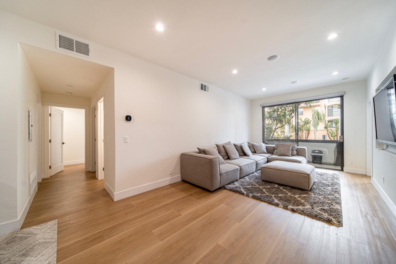 306 Bora Bora way, Marina del Rey, CA, 90292, United States, 3 Bedrooms Bedrooms, ,2 BathroomsBathrooms,Residential,For Sale,306 Bora Bora way,1377212