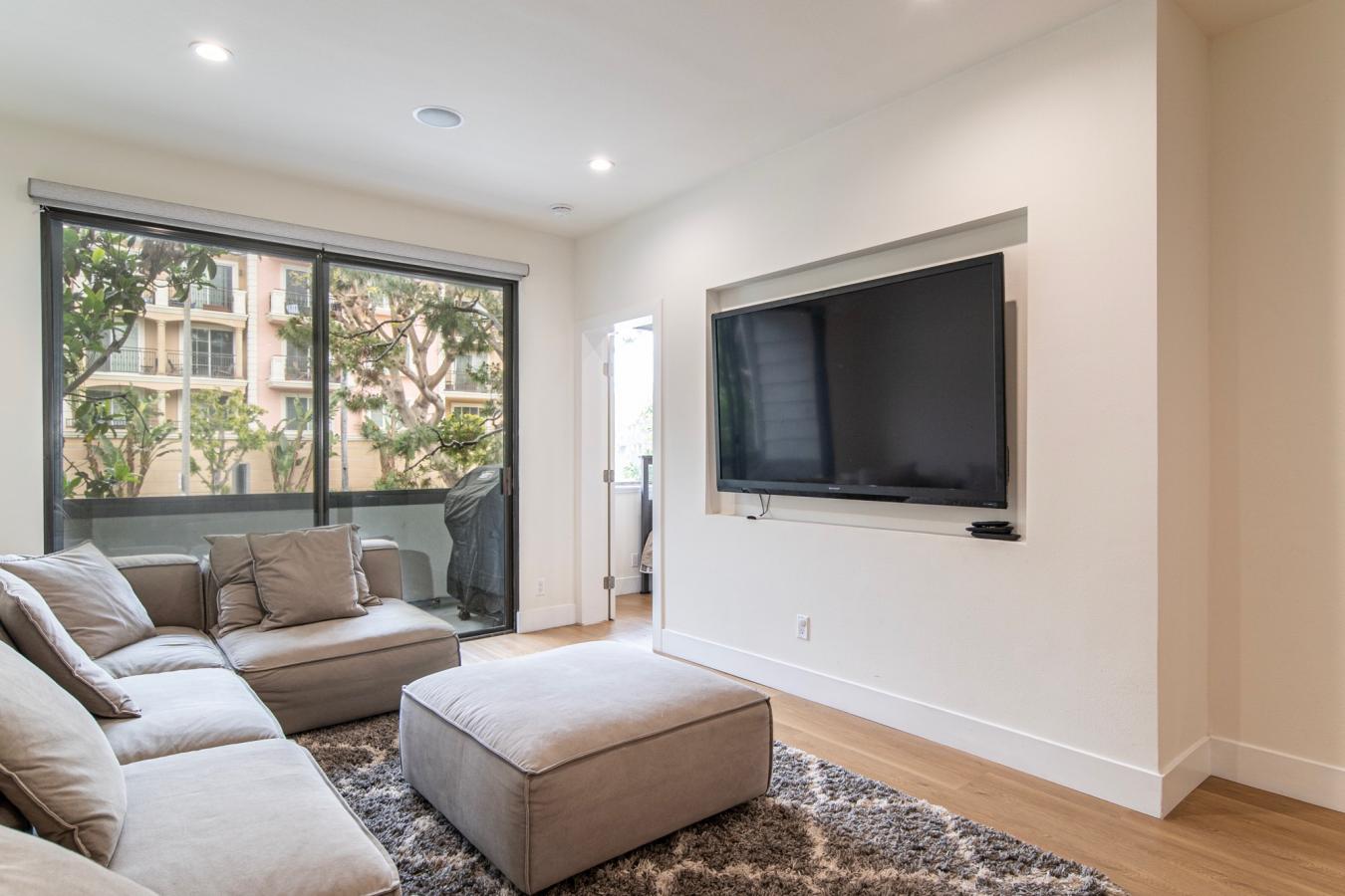 306 Bora Bora way, Marina del Rey, CA, 90292, United States, 3 Bedrooms Bedrooms, ,2 BathroomsBathrooms,Residential,For Sale,306 Bora Bora way,1377212
