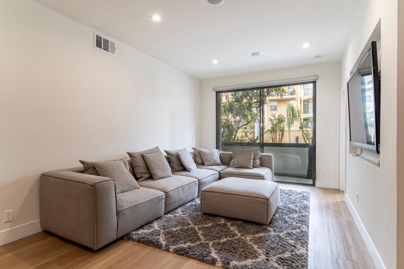 306 Bora Bora way, Marina del Rey, CA, 90292, United States, 3 Bedrooms Bedrooms, ,2 BathroomsBathrooms,Residential,For Sale,306 Bora Bora way,1377212