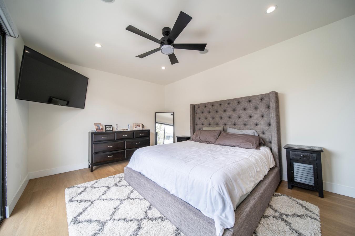 306 Bora Bora way, Marina del Rey, CA, 90292, United States, 3 Bedrooms Bedrooms, ,2 BathroomsBathrooms,Residential,For Sale,306 Bora Bora way,1377212