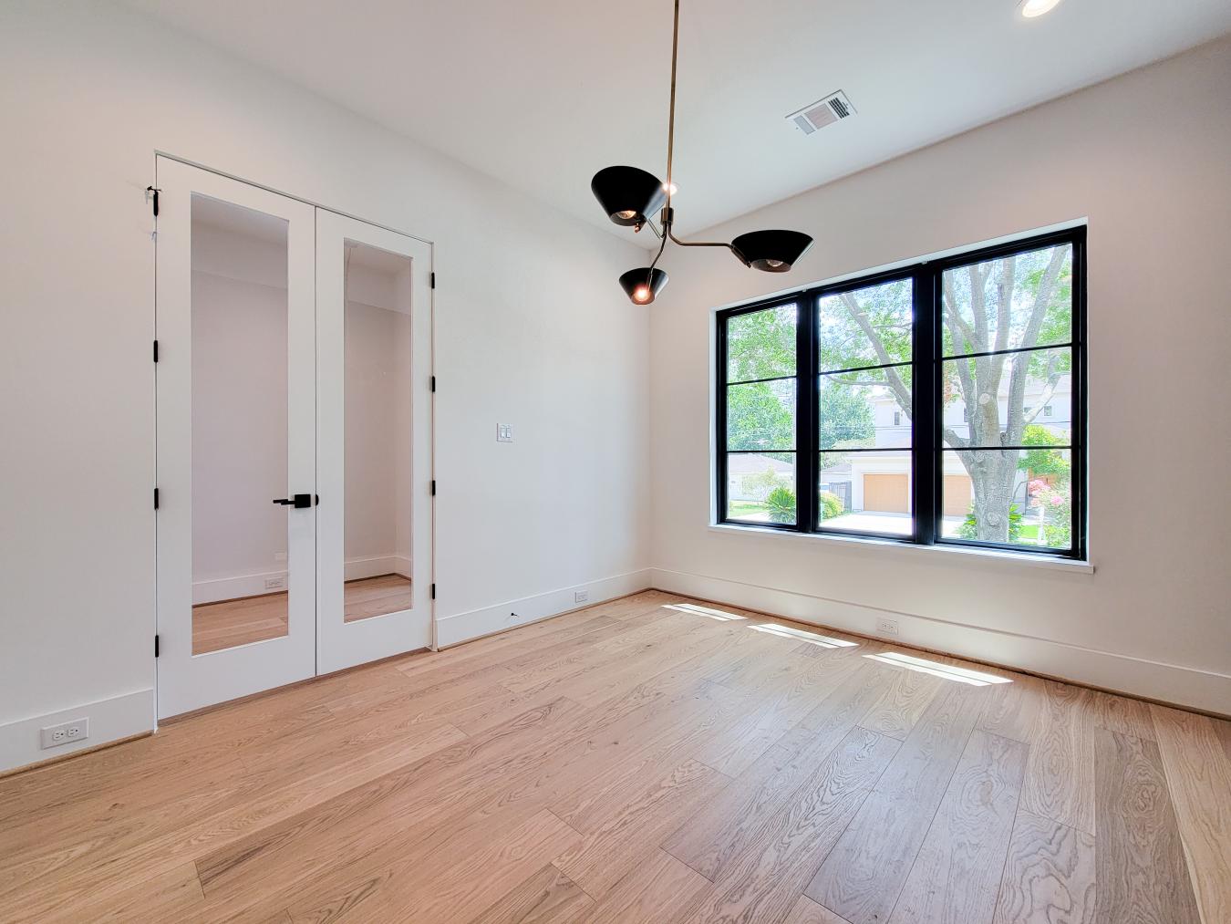 2017 W 14th Street, Houston, TX, 77008, United States, 4 Bedrooms Bedrooms, ,4 BathroomsBathrooms,Residential,For Sale,2017 W 14th Street,1377199