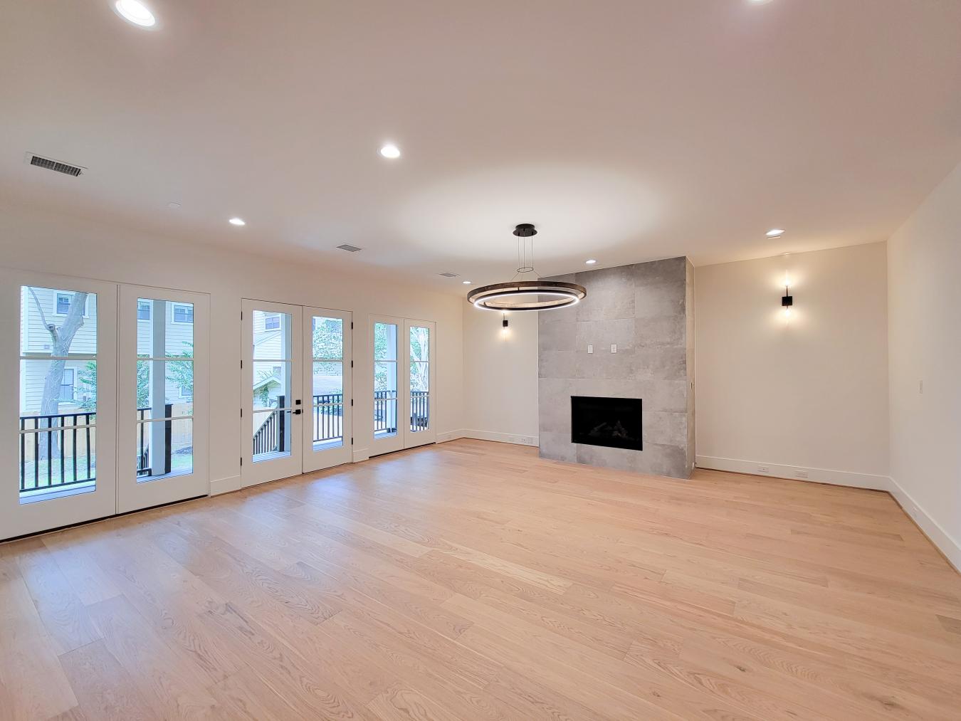 2017 W 14th Street, Houston, TX, 77008, United States, 4 Bedrooms Bedrooms, ,4 BathroomsBathrooms,Residential,For Sale,2017 W 14th Street,1377199