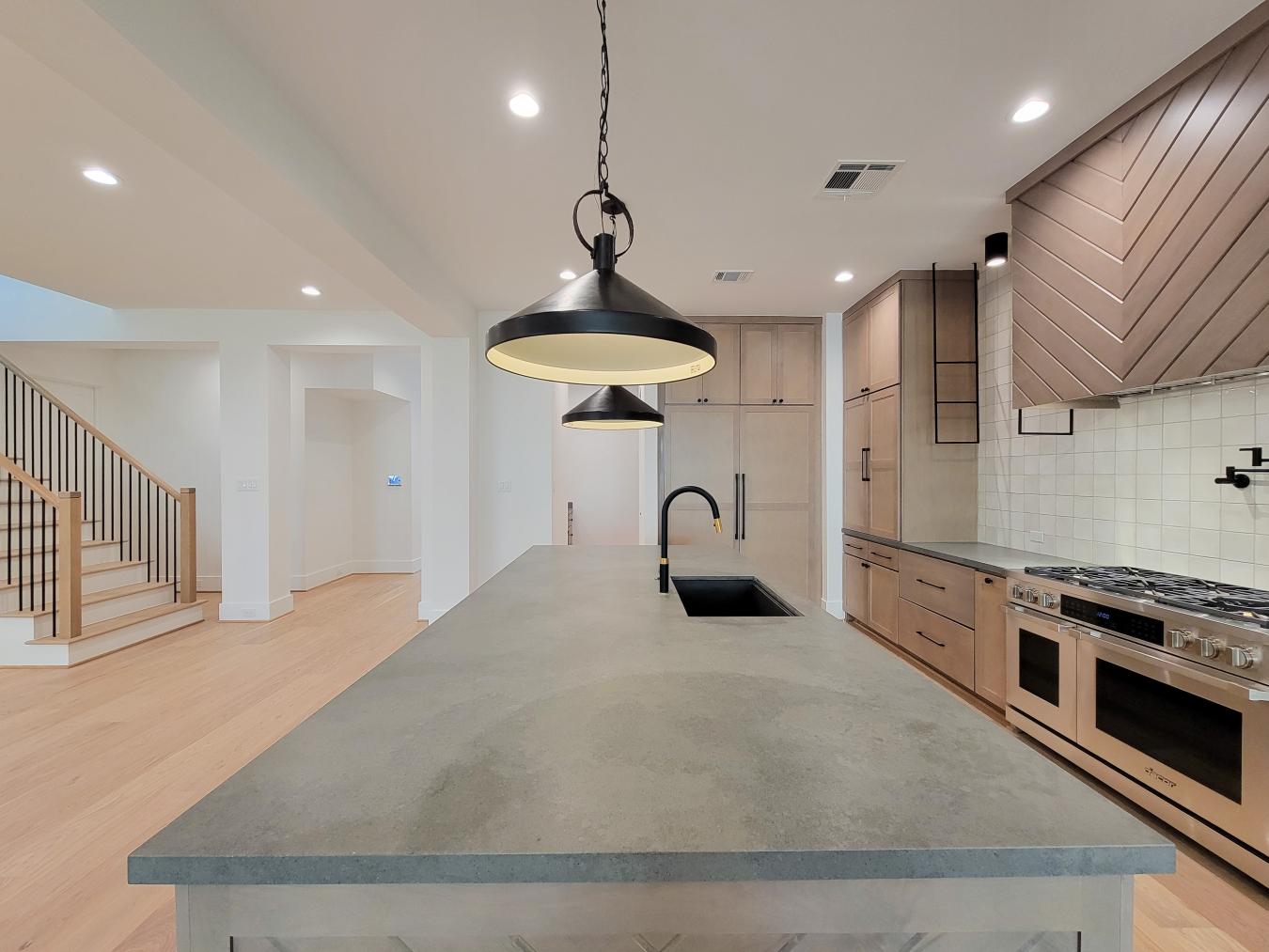 2017 W 14th Street, Houston, TX, 77008, United States, 4 Bedrooms Bedrooms, ,4 BathroomsBathrooms,Residential,For Sale,2017 W 14th Street,1377199