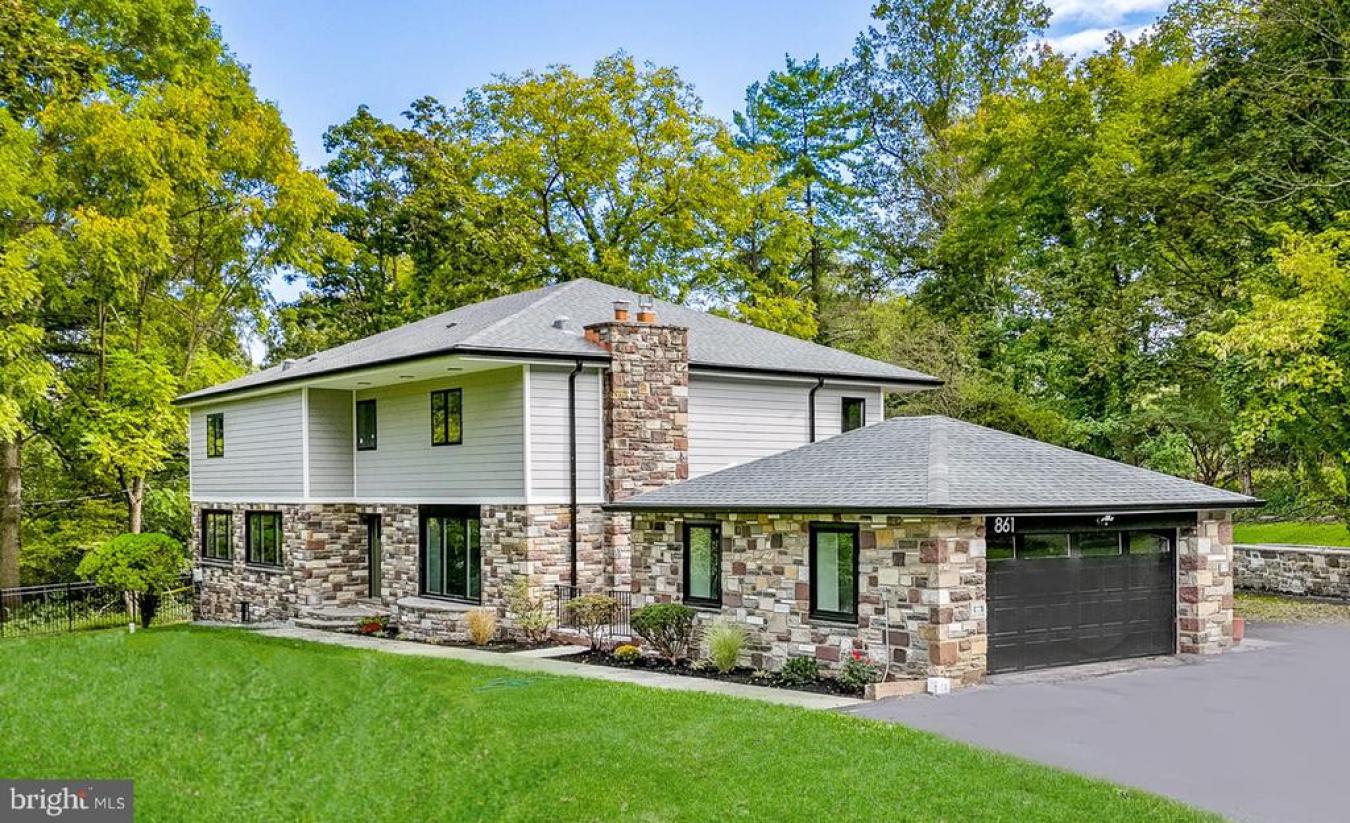 861 BRYN MAWR, NEWTOWN SQUARE, Pennsylvania, 19073, United States, 5 Bedrooms Bedrooms, ,4 BathroomsBathrooms,Residential,For Sale,861 BRYN MAWR,1386058