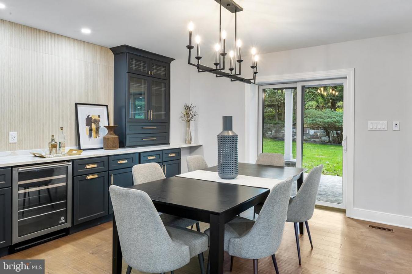 861 BRYN MAWR, NEWTOWN SQUARE, Pennsylvania, 19073, United States, 5 Bedrooms Bedrooms, ,4 BathroomsBathrooms,Residential,For Sale,861 BRYN MAWR,1386058