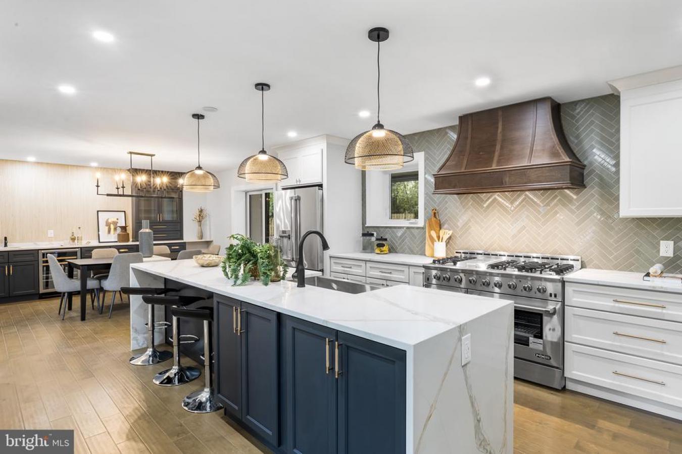861 BRYN MAWR, NEWTOWN SQUARE, Pennsylvania, 19073, United States, 5 Bedrooms Bedrooms, ,4 BathroomsBathrooms,Residential,For Sale,861 BRYN MAWR,1386058