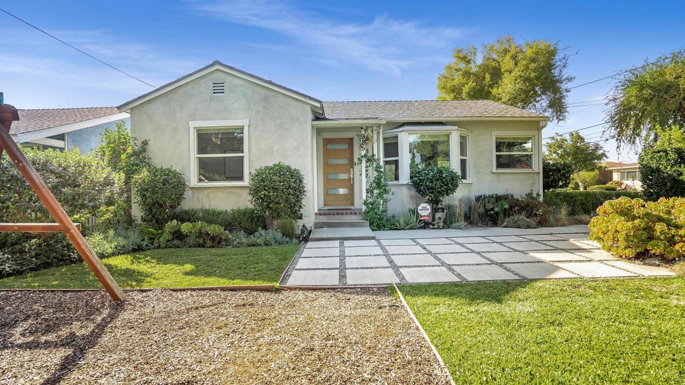 925 Mayflower Avenue, Arcadia, CA, 91006, United States, 3 Bedrooms Bedrooms, ,2 BathroomsBathrooms,Residential,For Sale,925 Mayflower Avenue,1386322