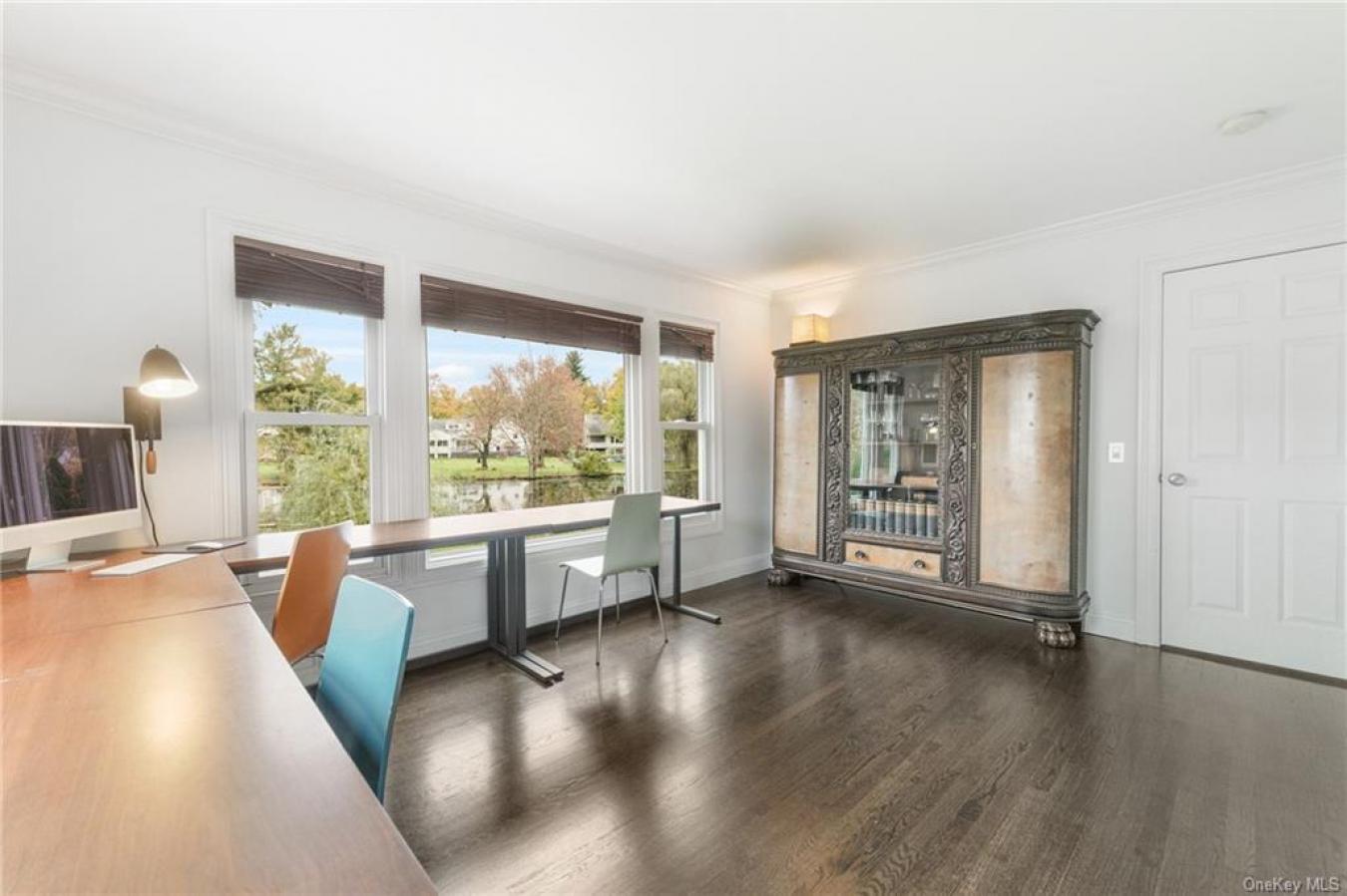 25 Homeside Lane, White Plains, New York, 10605, United States, 4 Bedrooms Bedrooms, ,3 BathroomsBathrooms,Residential,For Sale,25 Homeside Lane,1395554