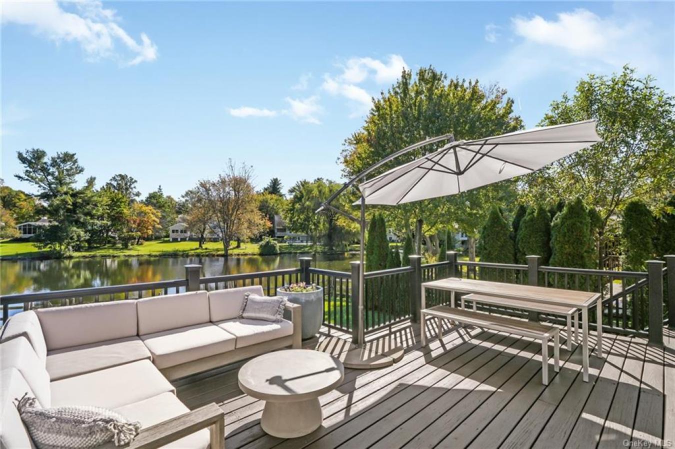 25 Homeside Lane, White Plains, New York, 10605, United States, 4 Bedrooms Bedrooms, ,3 BathroomsBathrooms,Residential,For Sale,25 Homeside Lane,1395554
