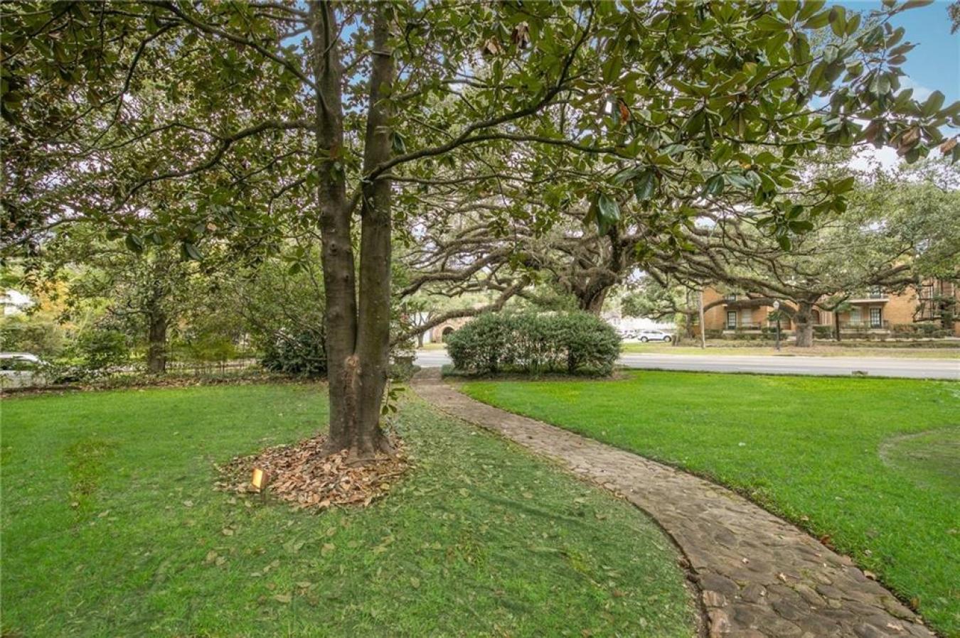 1605 Government Street, Mobile, Alabama, 36604, United States, 4 Bedrooms Bedrooms, ,3 BathroomsBathrooms,Residential,For Sale,1605 Government Street,1395551