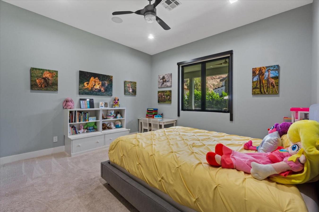 4602 E ARCADIA LANE, phoenix, Arizona, 85018, United States, 5 Bedrooms Bedrooms, ,4 BathroomsBathrooms,Residential,For Sale,4602 E ARCADIA LANE,1397160