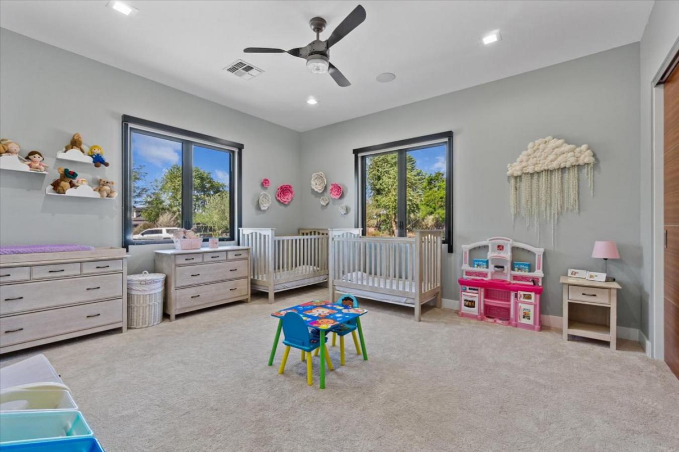 4602 E ARCADIA LANE, phoenix, Arizona, 85018, United States, 5 Bedrooms Bedrooms, ,4 BathroomsBathrooms,Residential,For Sale,4602 E ARCADIA LANE,1397160