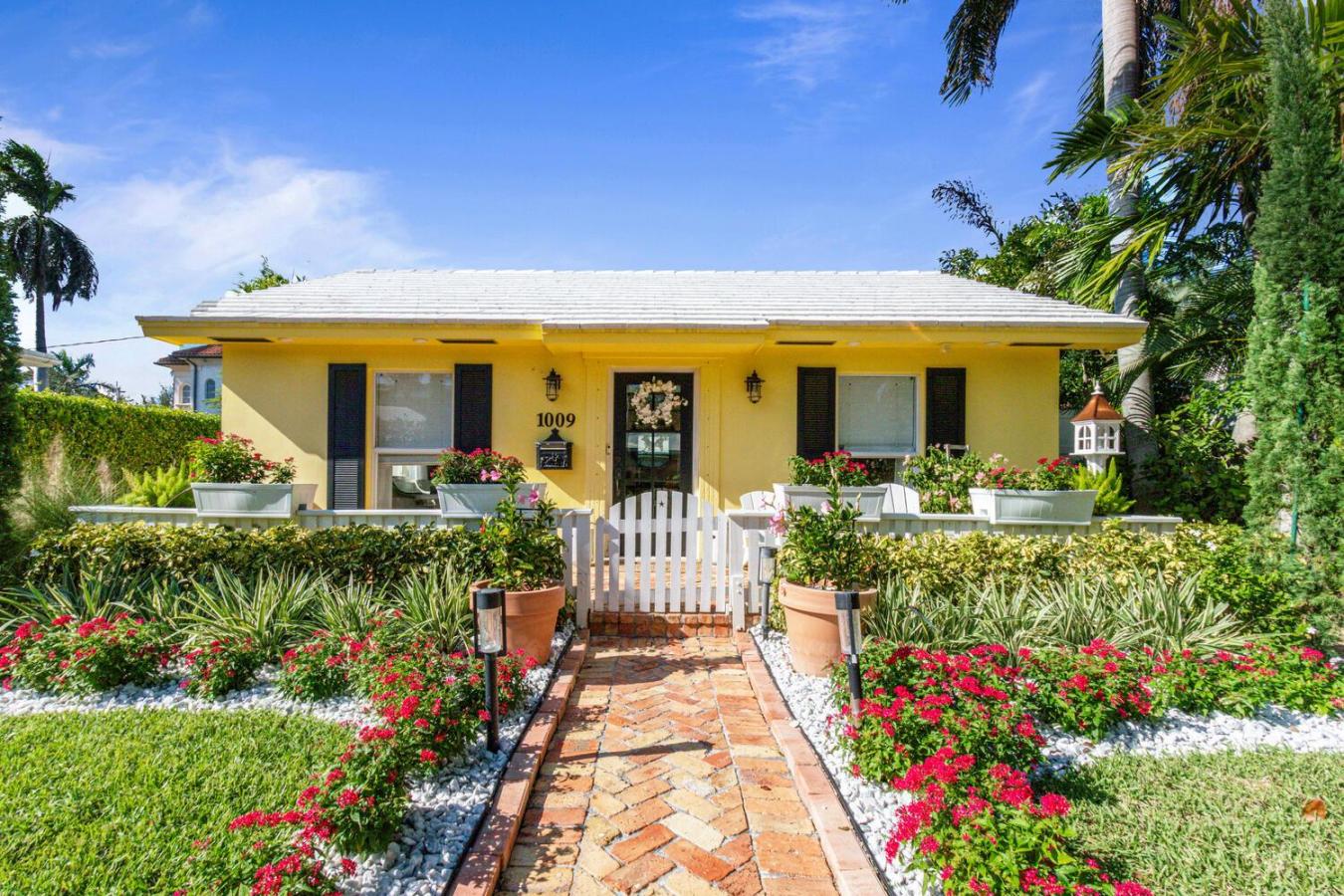 1009 Nassau Street, Delray Beach, FL, 33483, United States, 2 Bedrooms Bedrooms, ,2 BathroomsBathrooms,Residential,For Sale,1009 Nassau Street,1397137