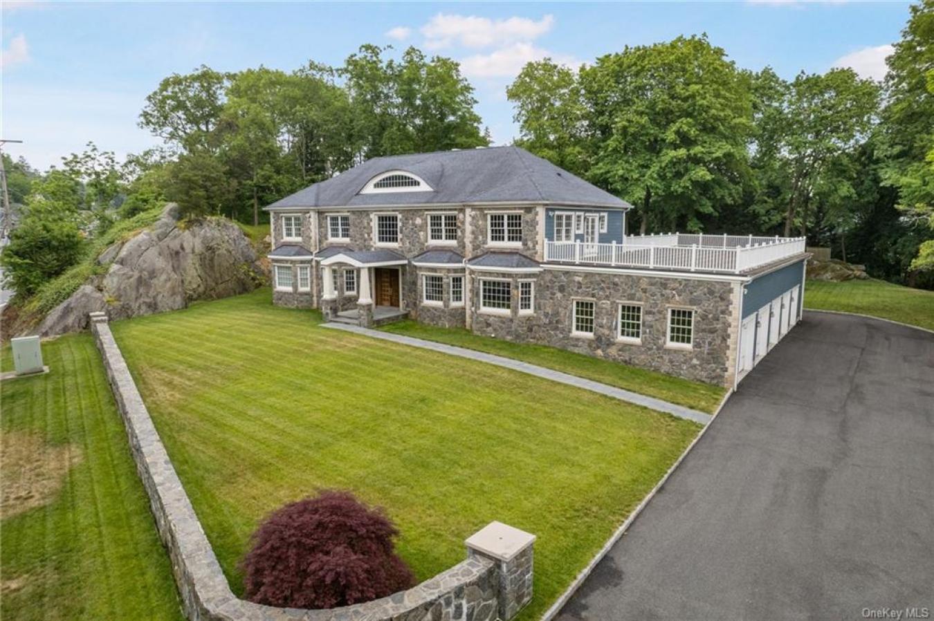 335 Purchase Street, Rye City, NY, 10580, United States, 6 Bedrooms Bedrooms, ,4 BathroomsBathrooms,Residential,For Sale,335 Purchase Street,1398921