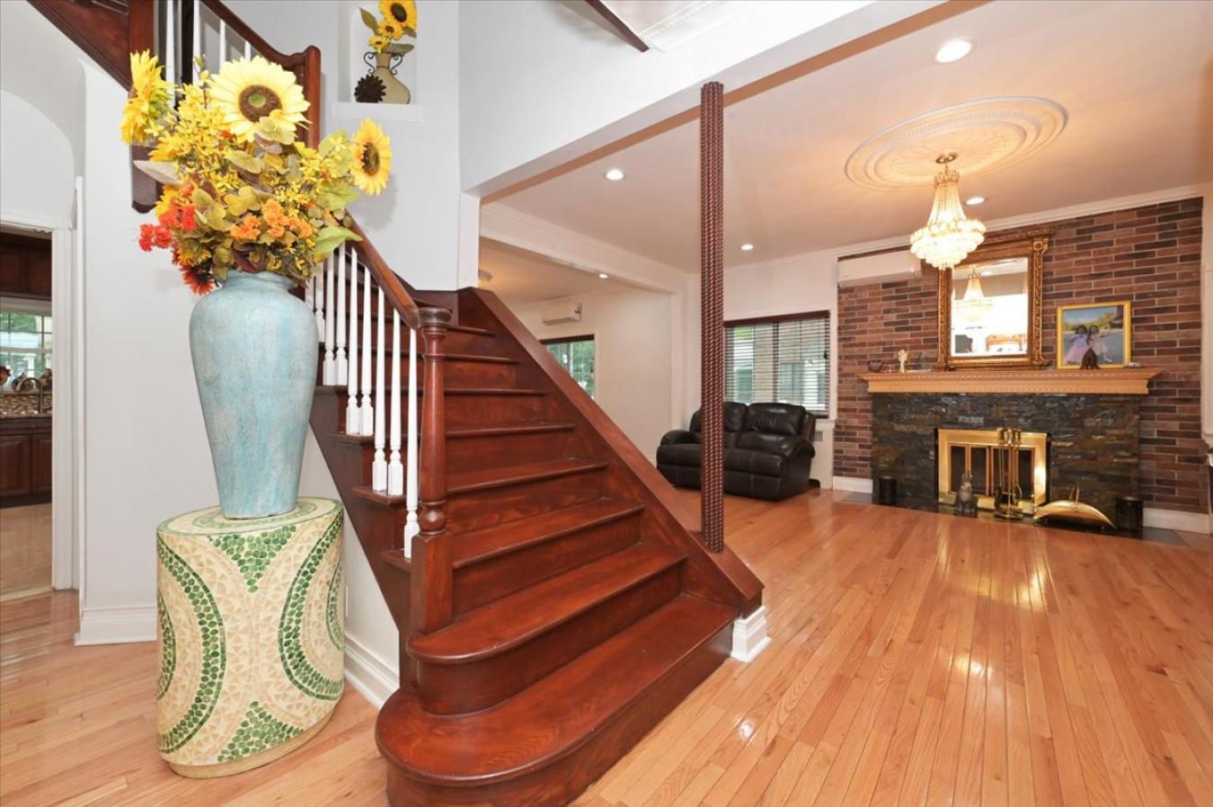 82-27 Utopia Parkway, Jamaica Estates, NY, 11432, United States, 5 Bedrooms Bedrooms, ,4 BathroomsBathrooms,Residential,For Sale,82-27 Utopia Parkway,1399653