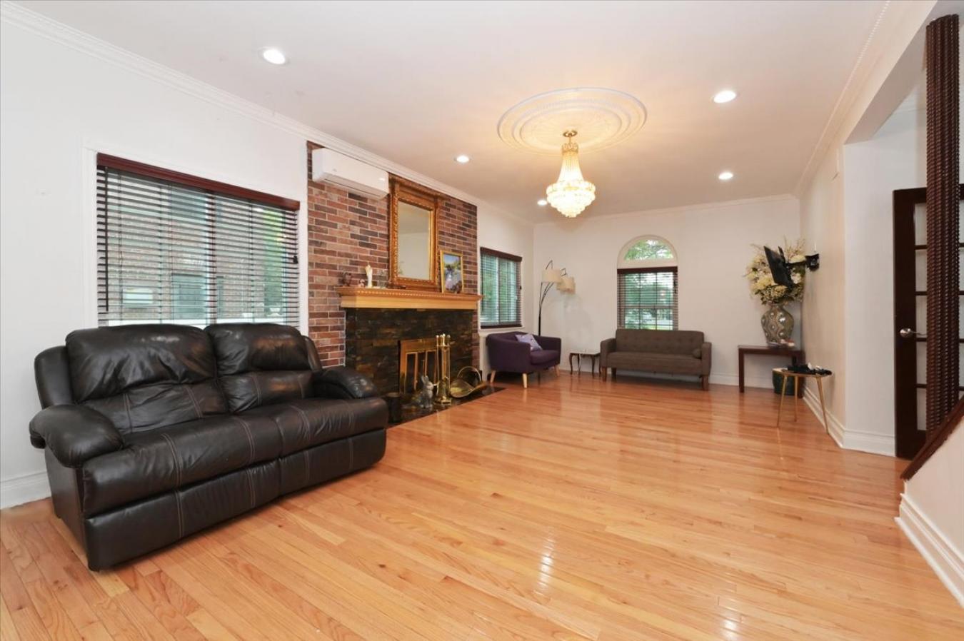 82-27 Utopia Parkway, Jamaica Estates, NY, 11432, United States, 5 Bedrooms Bedrooms, ,4 BathroomsBathrooms,Residential,For Sale,82-27 Utopia Parkway,1399653
