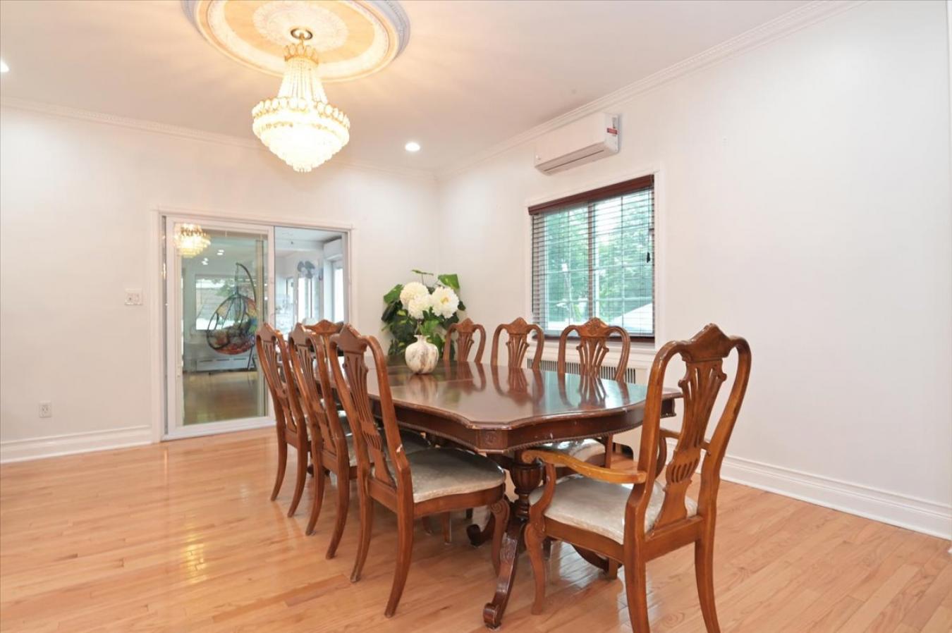 82-27 Utopia Parkway, Jamaica Estates, NY, 11432, United States, 5 Bedrooms Bedrooms, ,4 BathroomsBathrooms,Residential,For Sale,82-27 Utopia Parkway,1399653