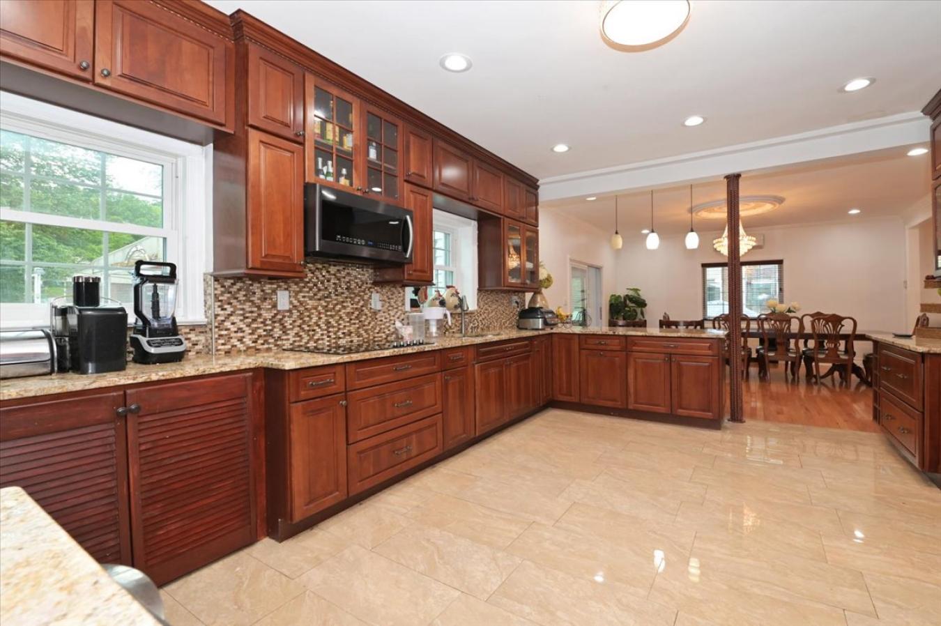 82-27 Utopia Parkway, Jamaica Estates, NY, 11432, United States, 5 Bedrooms Bedrooms, ,4 BathroomsBathrooms,Residential,For Sale,82-27 Utopia Parkway,1399653