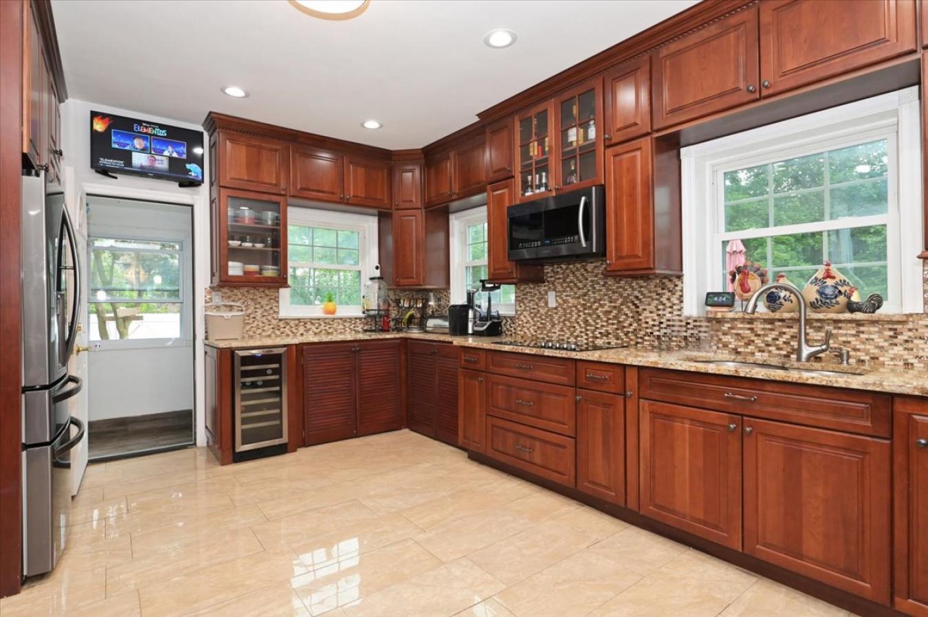 82-27 Utopia Parkway, Jamaica Estates, NY, 11432, United States, 5 Bedrooms Bedrooms, ,4 BathroomsBathrooms,Residential,For Sale,82-27 Utopia Parkway,1399653