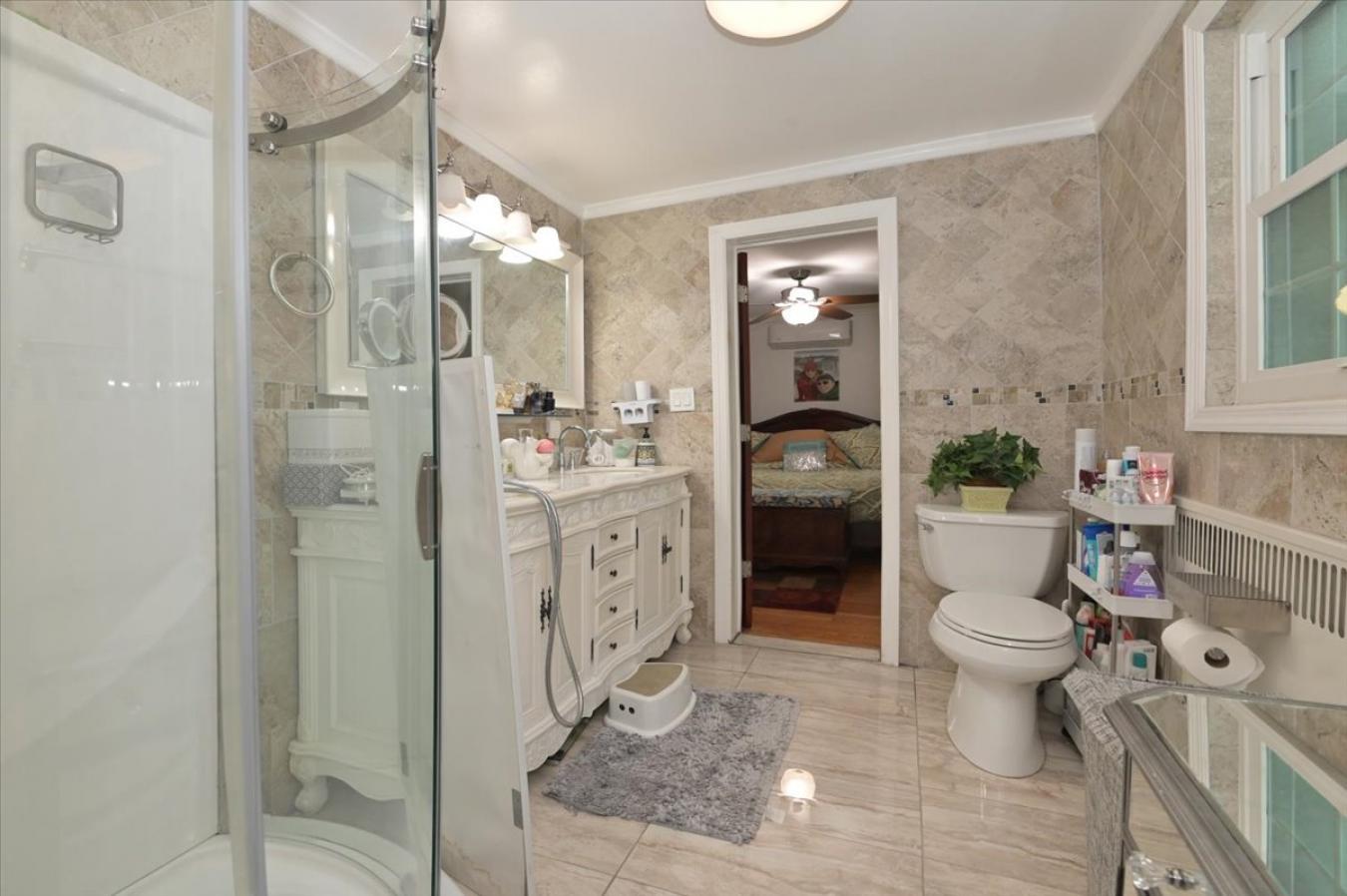 82-27 Utopia Parkway, Jamaica Estates, NY, 11432, United States, 5 Bedrooms Bedrooms, ,4 BathroomsBathrooms,Residential,For Sale,82-27 Utopia Parkway,1399653