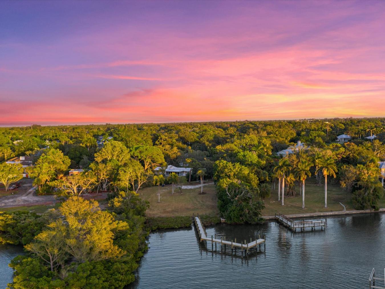 1329 North Lake Shore Drive, Sarasota, Florida, 34231, United States, ,Residential,For Sale,1329 North Lake Shore Drive,1402550