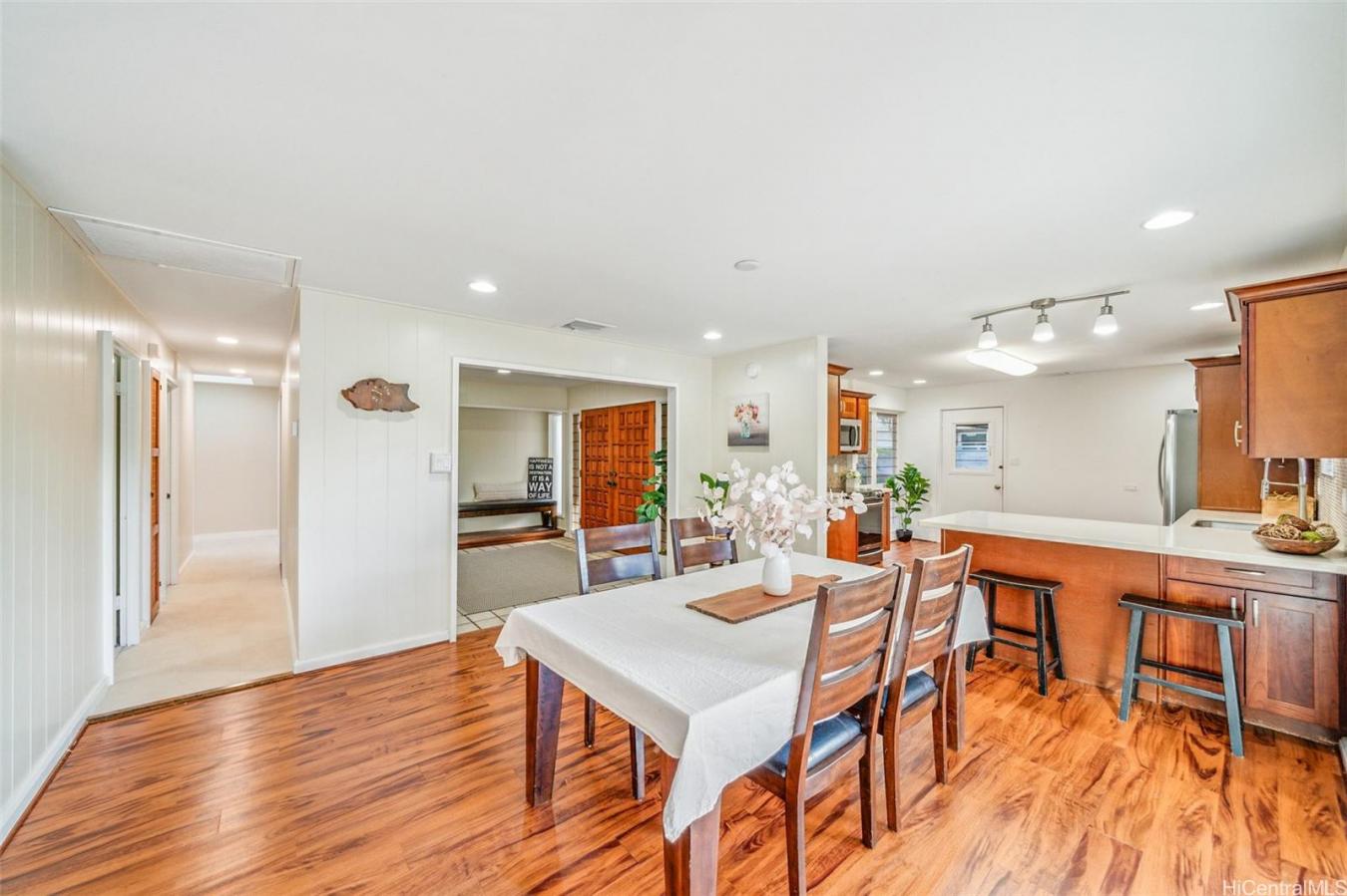 733 Nunu, Kailua, HI, 96734, United States, 3 Bedrooms Bedrooms, ,2 BathroomsBathrooms,Residential,For Sale,733 Nunu,1402728