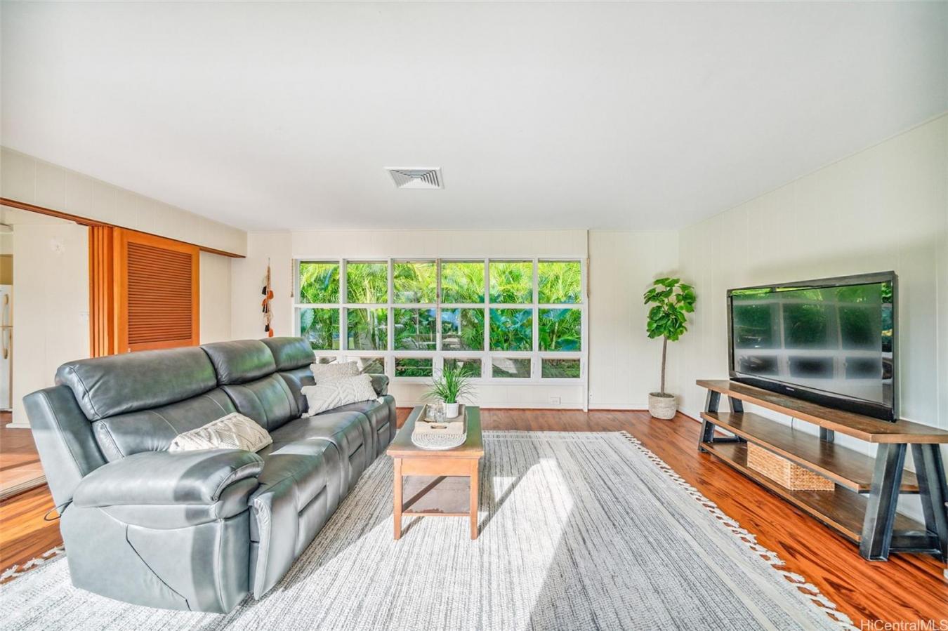 733 Nunu, Kailua, HI, 96734, United States, 3 Bedrooms Bedrooms, ,2 BathroomsBathrooms,Residential,For Sale,733 Nunu,1402728