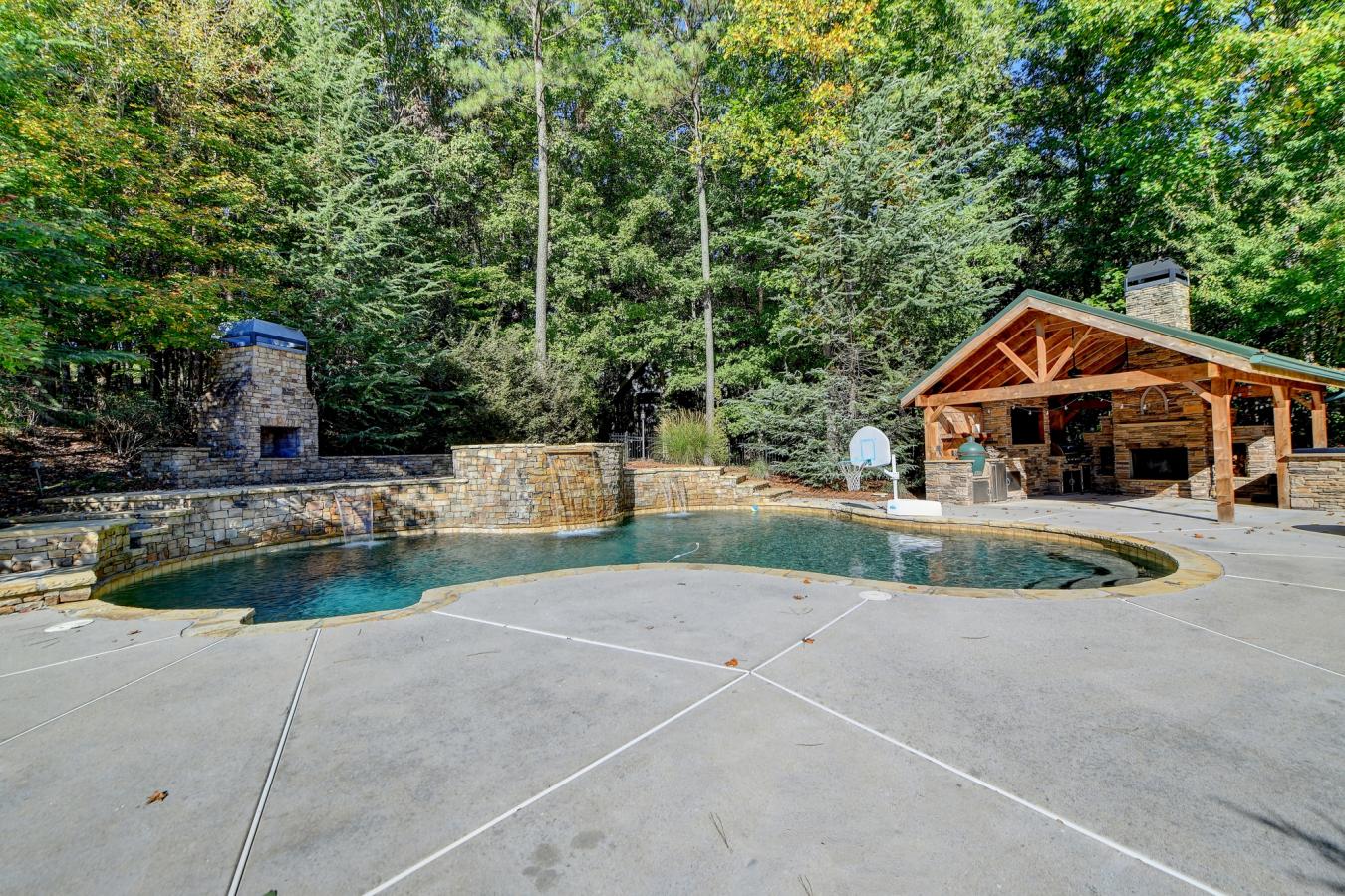 521 St Ives Walk, Monroe, Georgia, 30655, United States, 6 Bedrooms Bedrooms, ,5 BathroomsBathrooms,Residential,For Sale,521 St Ives Walk,1408702