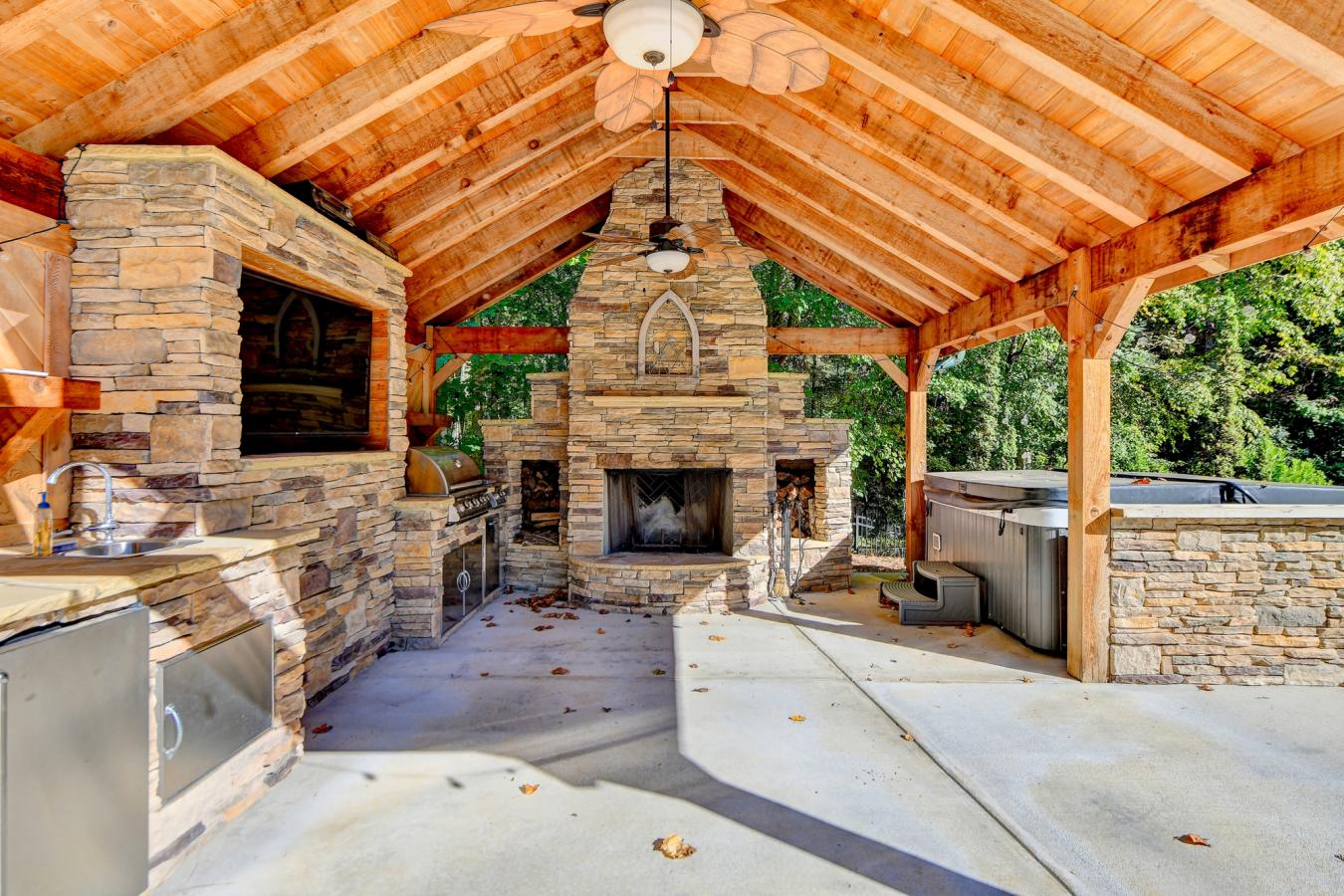 521 St Ives Walk, Monroe, Georgia, 30655, United States, 6 Bedrooms Bedrooms, ,5 BathroomsBathrooms,Residential,For Sale,521 St Ives Walk,1408702