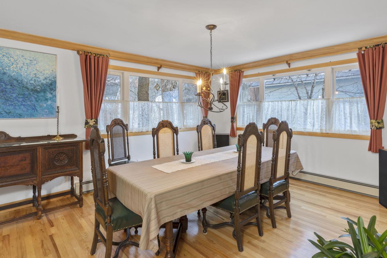 220 N Oak Street, Telluride, Colorado, 81435, United States, 6 Bedrooms Bedrooms, ,4 BathroomsBathrooms,Residential,For Sale,220 N Oak Street,1412197