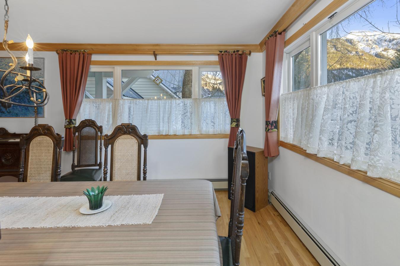 220 N Oak Street, Telluride, Colorado, 81435, United States, 6 Bedrooms Bedrooms, ,4 BathroomsBathrooms,Residential,For Sale,220 N Oak Street,1412197