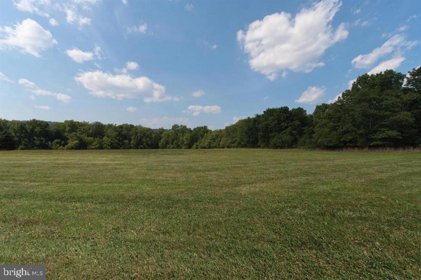 75 COVERED BRIDGE, NEW HOPE, Pennsylvania, 18938, United States, ,Residential,For Sale,75 COVERED BRIDGE,1413188 75 COVERED BRIDGE, NEW HOPE, Pennsylvania, 18938, United States, ,Residential,For Sale,75 COVERED BRIDGE,1413188