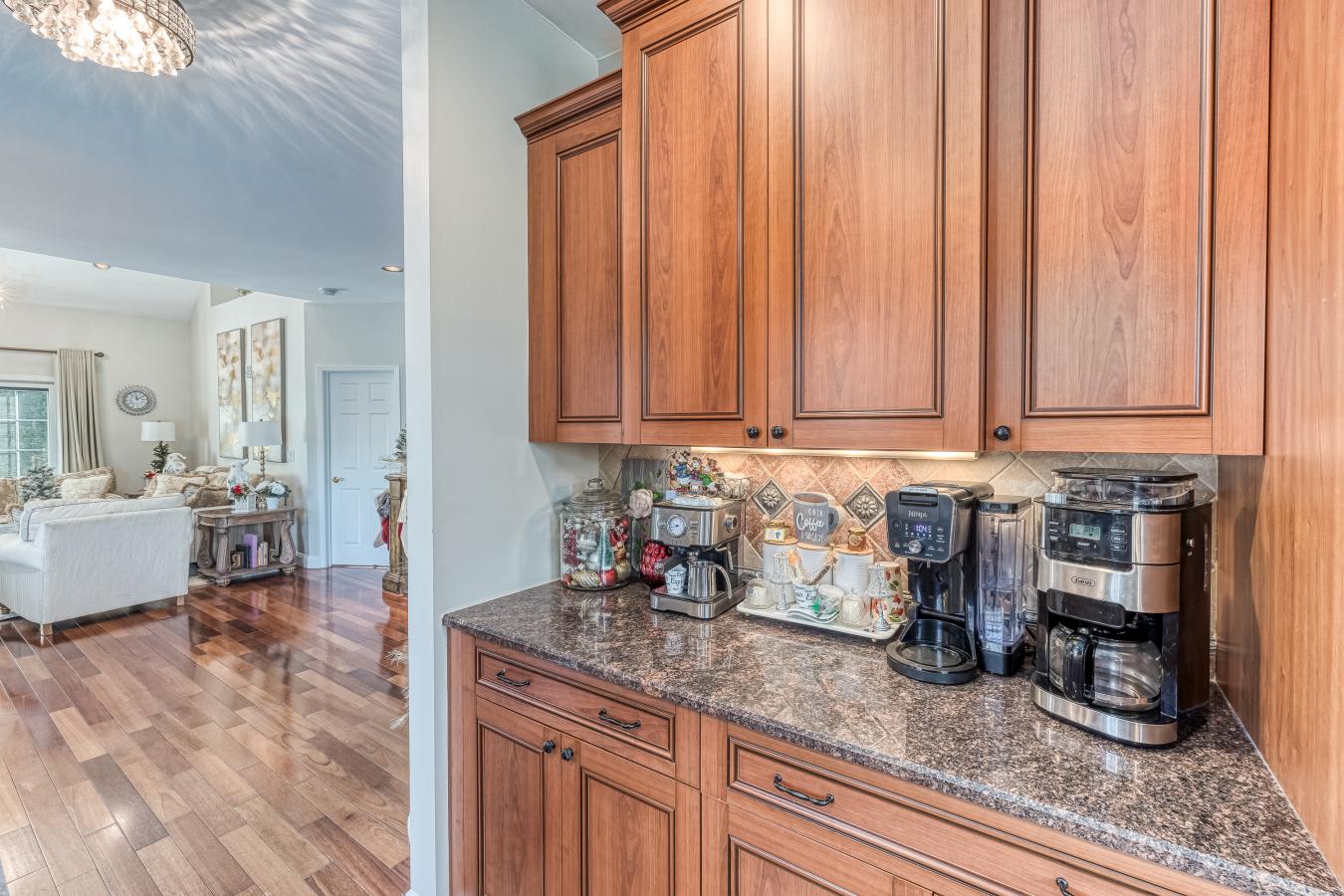 18 Eagle Circle, Bohemia, NY, 11716, United States, 3 Bedrooms Bedrooms, ,2 BathroomsBathrooms,Residential,For Sale,18 Eagle Circle,1413179